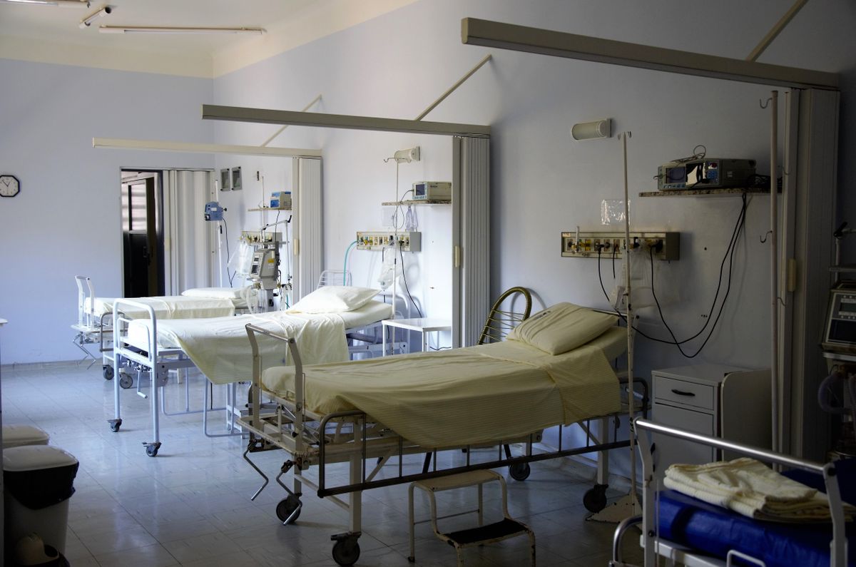 A hospital is a complex system optimized by mathematics